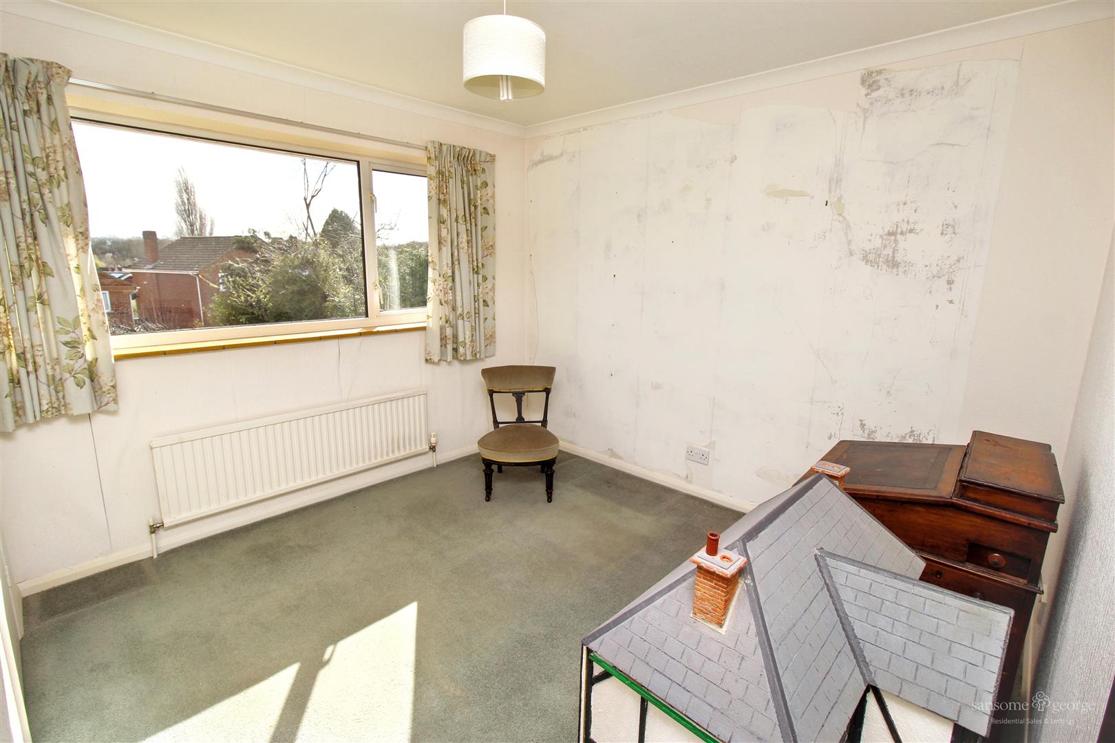 Hillview Close, Tilehurst, Reading